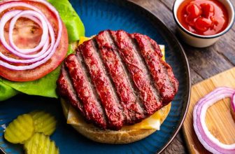 Juicy Smoked Burgers – The Stay At Home Chef