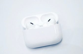 With AI Siri Delayed, Apple’s AirPods Pro 3 May Be Next