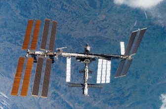NASA Delays Private Mission to ISS as Russian Module Leak Worsens