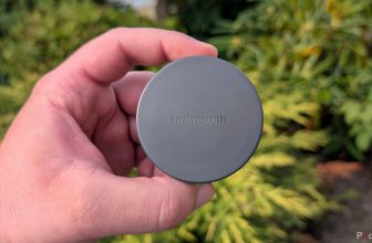 This wireless charger is so compact, it rests right on my wall outlet